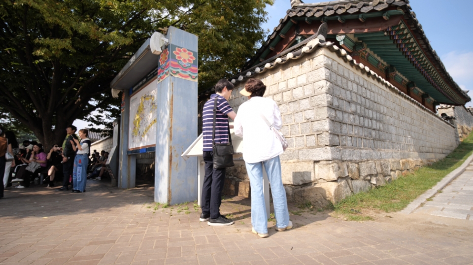 수원시 ‘시각장애인 무장애 관광’ 시범 운영